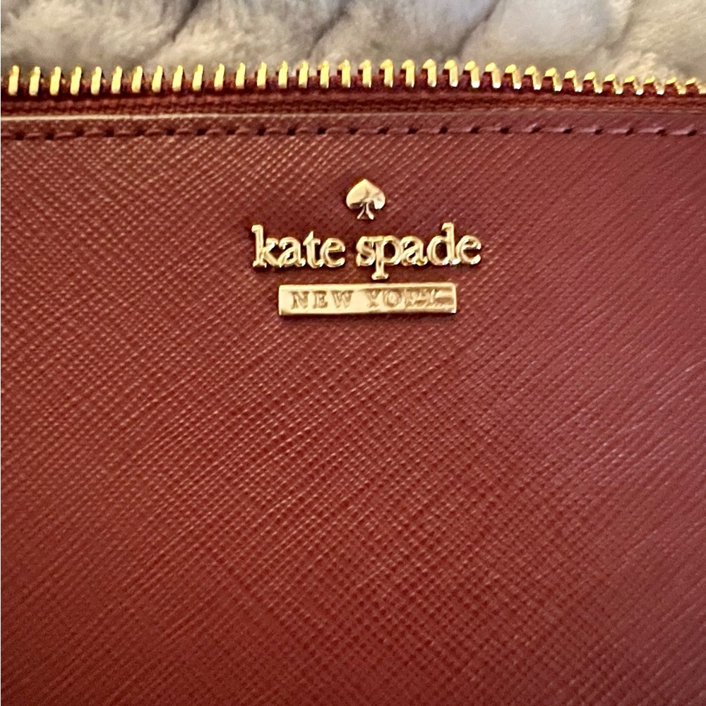 Kate Spade ♠️ Leather Wristlet